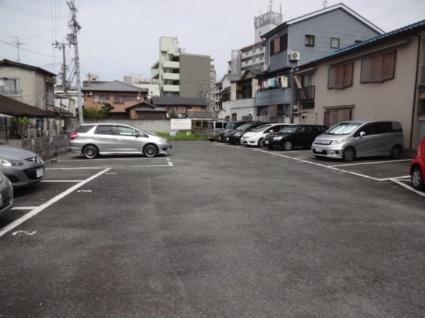 ヤマサ第6マンション 駐車場