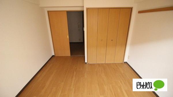 守口市八雲東町マンション リビング