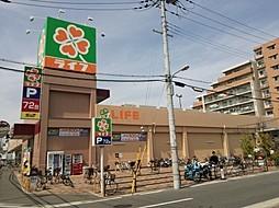 ライフ寝屋川黒原店：426m