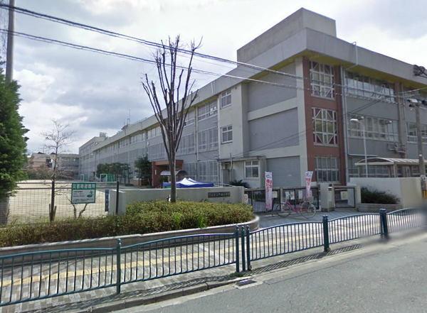 門真市立門真小学校：439m