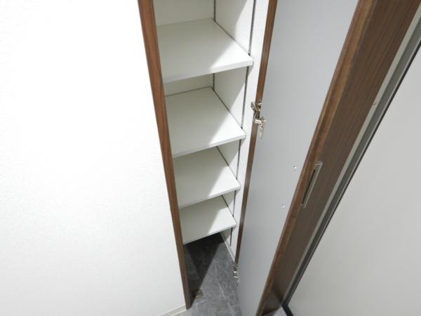 クリエオーレ三ツ島Ⅱ 収納