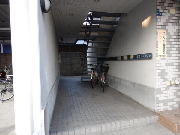 高栄マンション エントランス