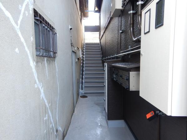 門真市本町アパート エントランス
