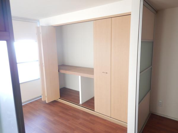 岡林ビル 収納