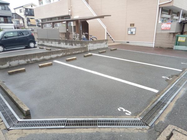 レオパレスさんわ大和田第6 駐車場