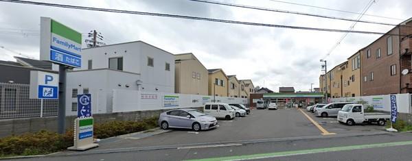 ファミリーマート門真大倉町店：285m