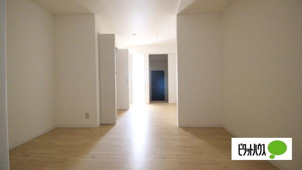MAISON　AZUMA（103） リビング