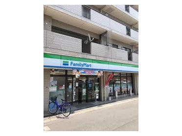 ファミリーマート西三荘店：220m