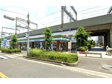 ファミリーマート守口市駅東店：296m