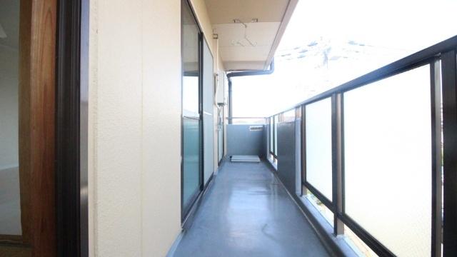シャトー寺浦 バルコニー