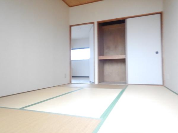 カトレヤマンション 収納