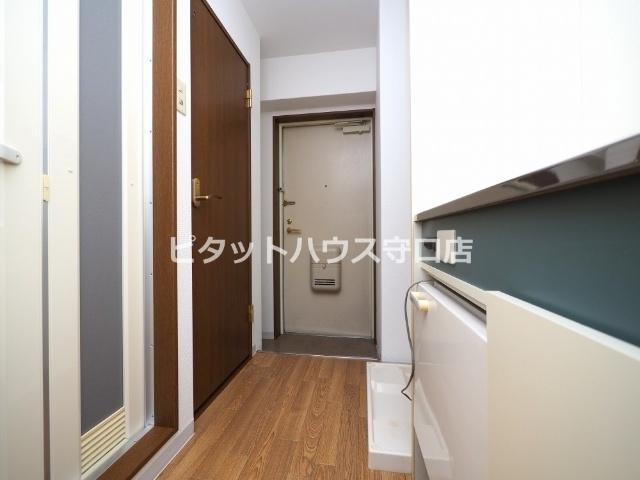 メリックビル 玄関