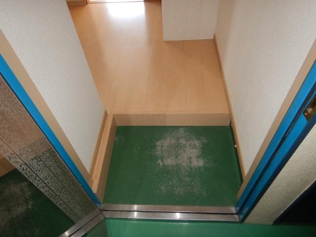 ハーモニーヒルズ末広 玄関