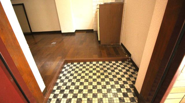 サニーヴィレッジ 玄関