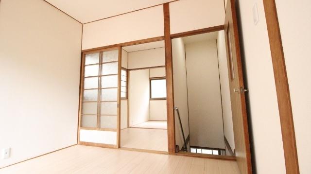 守口市南寺方中通テラスハウス リビング