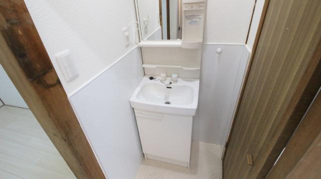 守口市南寺方中通テラスハウス 洗面