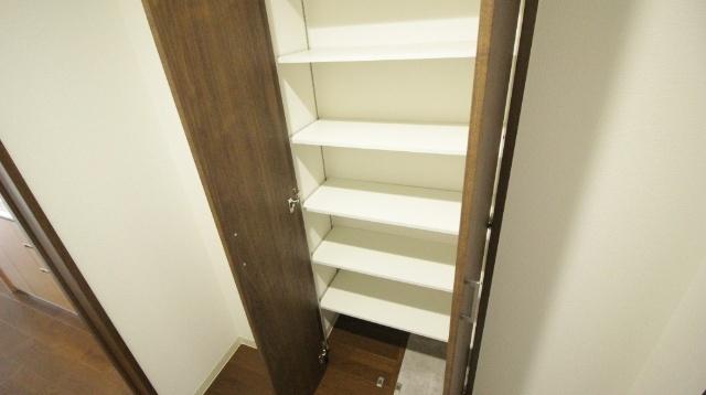 クレアール大久保町 収納