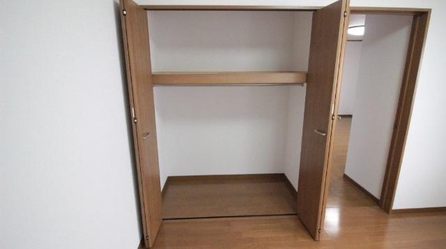 ヤシマハイツ 収納