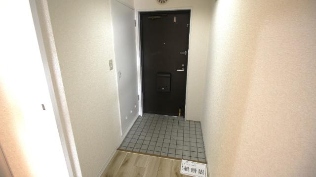 メゾン　ド　アルモニー 玄関