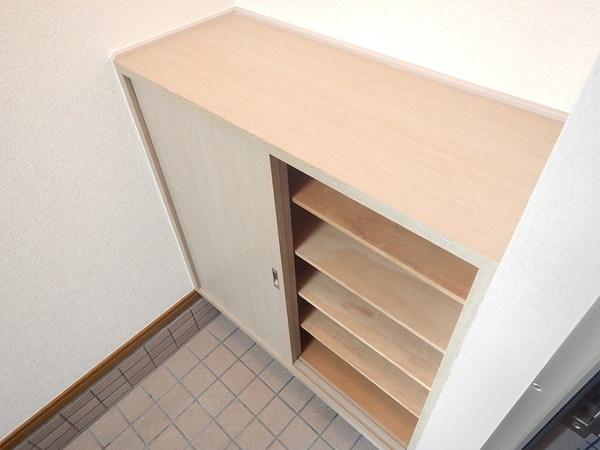 ヤシマハイツ 収納