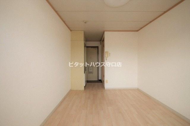 清水728ハイツ 室内