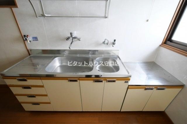 門真市本町テラスハウス キッチン