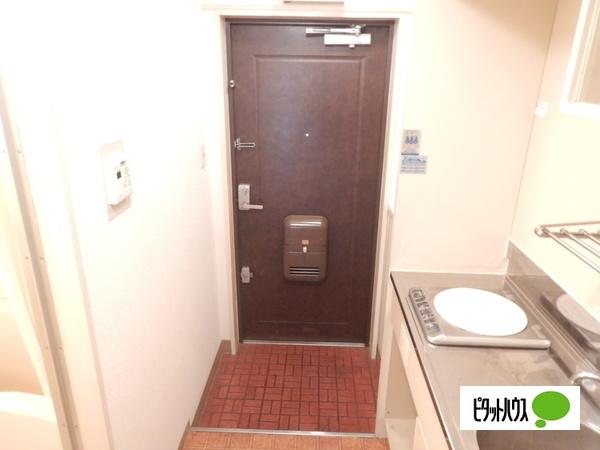 守口市寺内町マンション 玄関