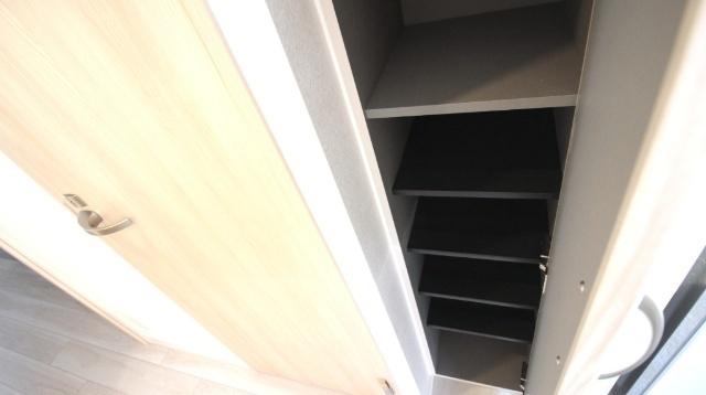 サンフレンドコア（303） 収納