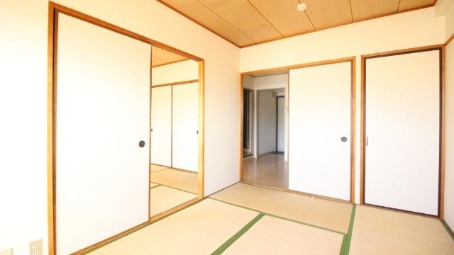 三幸ハイツ（302） 室内