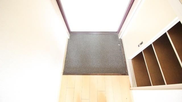 三幸ハイツ（302） 玄関