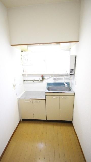 門真市月出町テラスハウス キッチン