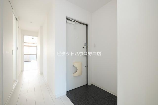 スズビル新森 玄関