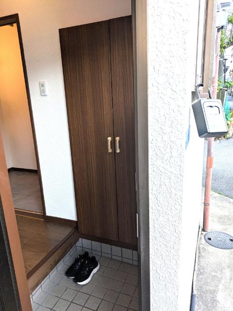 八雲中町貸家（1） 玄関