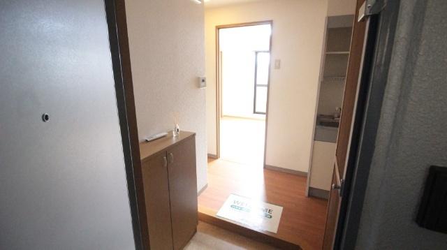 守口市寺方元町マンション 玄関