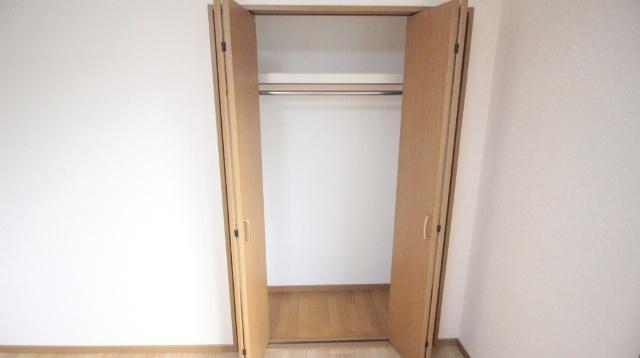 守口市寺方元町マンション 収納