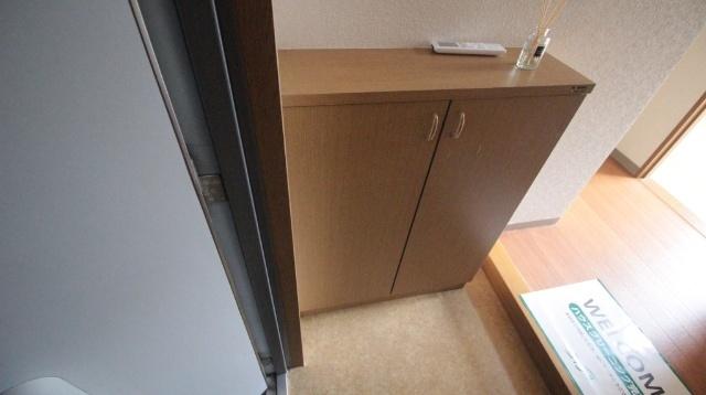 守口市寺方元町マンション 収納