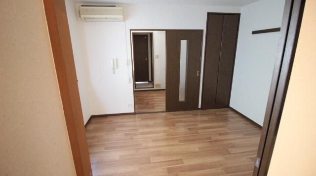 門真市月出町マンション リビング