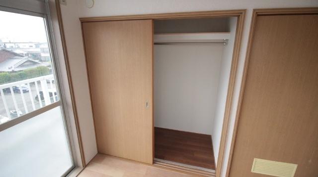 エステートピア小林 収納