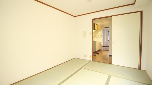 プレアール古川橋Ⅱ 室内