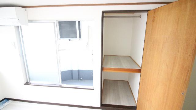 プチシャトー清水 収納