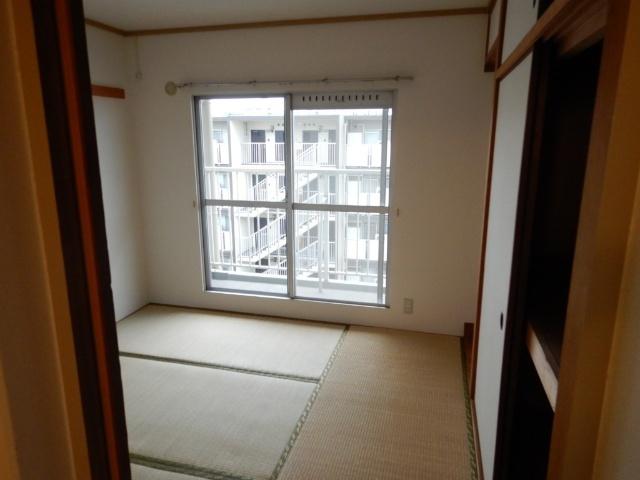 エル・セレーノ古川橋(2棟） 室内