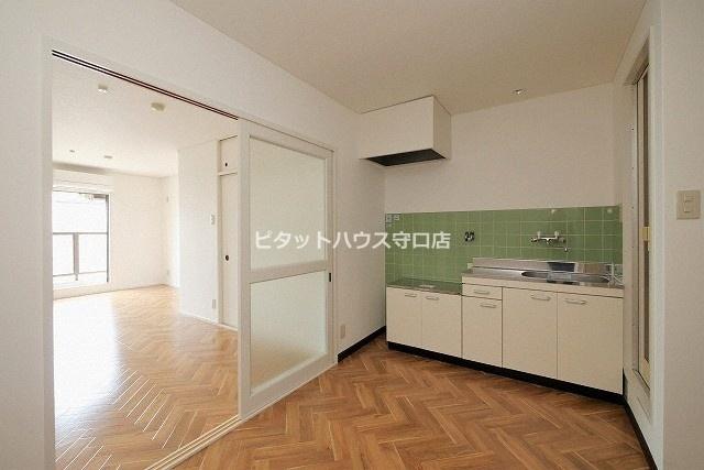 大阪市旭区大宮マンション リビング