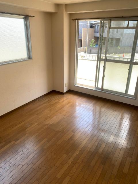 リシェス大日 室内