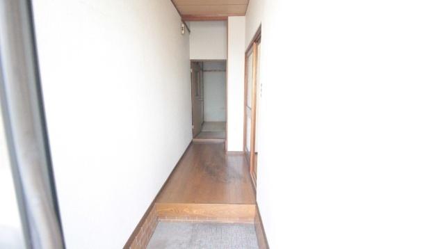 守口市西郷通テラスハウス 玄関