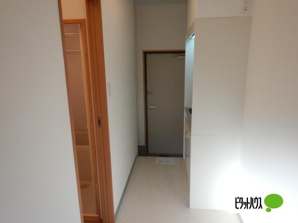 清水728ハイツ 玄関