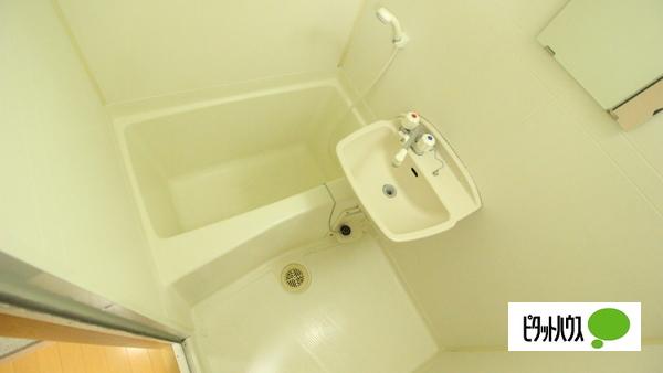 ハイエストキャッスルマンション バス／シャワー