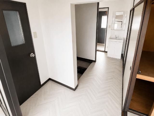 KNハイツ 玄関