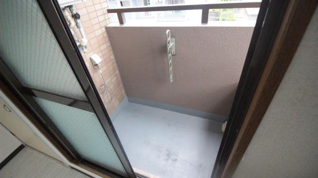 コンフォール月出町 バルコニー