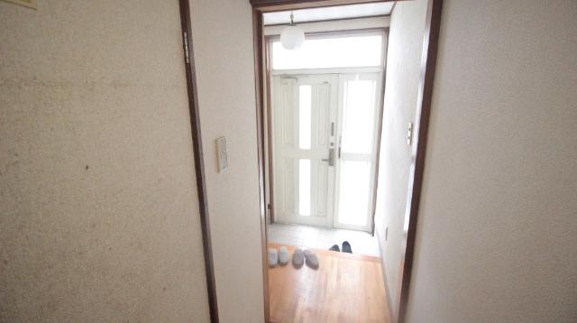 門真市石原町一戸建 玄関