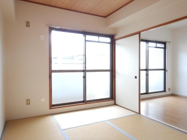 アドラブール古川橋 室内